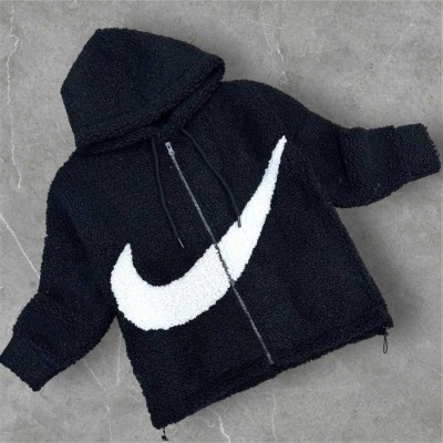 Підліткова куртка барашек Nike